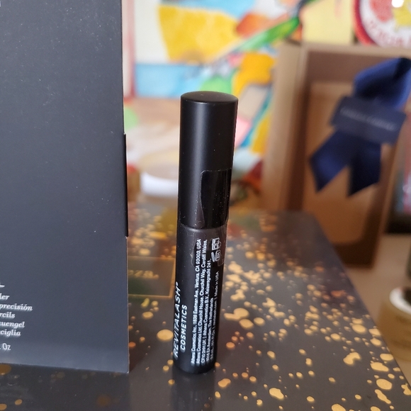 Revitalash Hi-Def Brow Gel in Soft Brown 3 ml - Picture 2 of 4